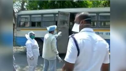 মহিলা যাত্রীর করোনা উপসর্গ, বাস নিয়ে সোজা বেলেঘাটা আইডিতে ঢুকে পড়ে চালক