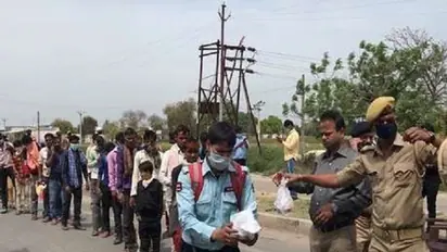 जानें तक क्या हुआ जब योगी को मालूम चला कि दिल्ली से पैदल ही घरों को लौट रहे थे 1000 से ज्यादा लोग..