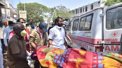 మంత్రి శ్రీనివాస్ గౌడ్ ఔదార్యం: అనాథ తల్లికి అంత్యక్రియలు