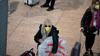 ব্রাত্য বয়স্করা, আগে চিকিৎসা পাবে তরুণরাই, করোনা মোকিবিলায় সিদ্ধান্ত স্পেন সরকারের