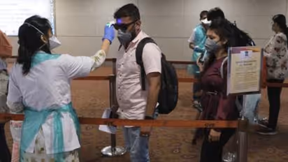 క్వారంటైన్ లో మూత్రం బాటిళ్లు విసురుతున్న జమాత్ కార్యకర్తలు