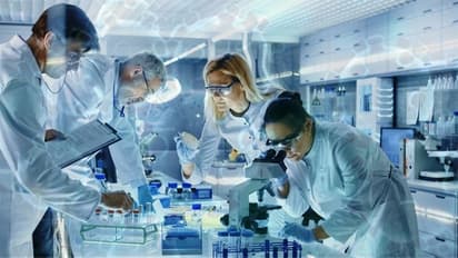 ஆராய்ச்சியில் ஈடுபட்டவர்களை தெறிக்கவிட்ட கொரோனா..!!  140 டிகிரி வெப்ப நிலையிலும் அசராமல் தாக்குபிடித்த கொடூரம்