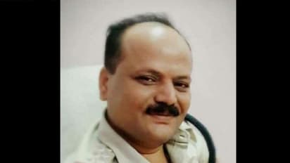 ఏడు సెకన్లు పట్టదు.. బయటకొస్తే కాల్చిపడేస్తా: పోలీస్ అధికారి వార్నింగ్