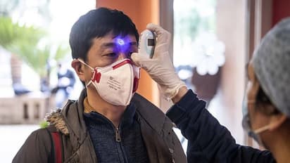 வேகமாக பரவும் கொரோனா..! பயத்தை ஏற்படுத்தும் "பாதிப்பு மற்றும் இறப்பு விகிதம்"..!