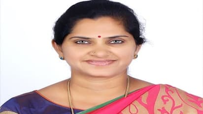 డాక్టర్ ఎం. దేవేంద్ర తెలుగు కవిత: కరోనాతో యుద్ధం