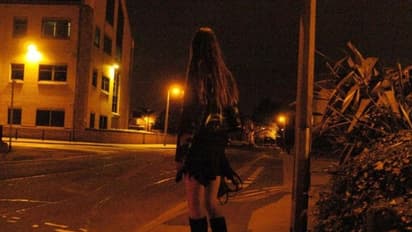 కాల్ గర్ల్ కోసం పాకులాడి.. సైబర్ నేరగాళ్ల చేతికి చిక్కిన సాఫ్ట్ వేర్ ఉద్యోగి..