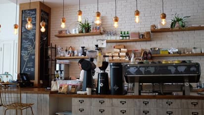 കൊവിഡ് 19: അമേരിക്കയിൽ തൊഴിലില്ലായ്മ രൂക്ഷം, 3.3 ദശലക്ഷം ആളുകൾക്ക് തൊഴില് നഷ്ടമായി?