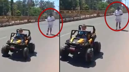 Karnataka: MLA plays with grandson on roads instead of staying indoors during lockdown