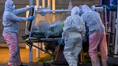 കൊവിഡിൽ വിറങ്ങലിച്ച് ലോകം: മരണം 32000 കടന്നു; അമേരിക്കയിലും സ്പെയിനിലും ഭീതി വര്ധിക്കുന്നു