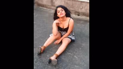 ছোট্ট ঝিলিক এখন হটনেসের অবতার, ছবি পোস্ট করতেই ভাইরাল তিথি