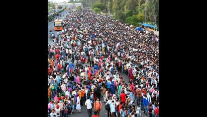 ১৪ দিন স্বেচ্ছাবন্দি থাকতে হবে, ঘরে ফেরা অভিবাসীদের নির্দেশ বিহার ও উত্তরপ্রদেশ সরকারের