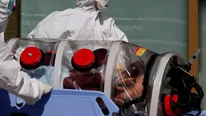 கொரோனாவின் கோரப்பசி... 3-வது நிலைக்கு தள்ளப்படுகிறதா இந்தியா..? பலி எண்ணிக்கை உயர்வால் பீதி..!