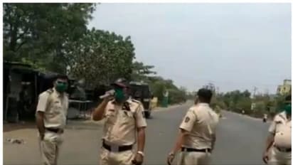 കൊവിഡ് 19: 'പ്രിയപ്പെട്ടവരെ, ജീവിതം മരണമായി മാറാതിരിക്കട്ടെ...' പാട്ടുമായി പൊലീസ് ഉദ്യോ​ഗസ്ഥൻ: വീഡിയോ