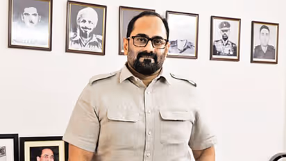 Day 7 of lockdown: With help of Darwin’s quote, Rajeev Chandrasekhar explains how India will sail through