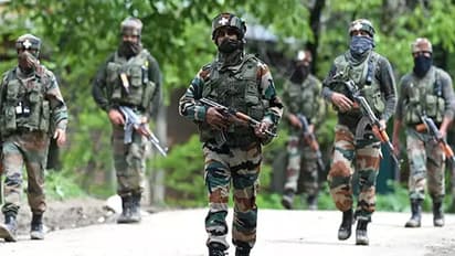 കശ്മീരില്‍ വീണ്ടും ഏറ്റുമുട്ടല്‍; 24 മണിക്കൂറിനിടെ ഒൻപത്  തീവ്രവാദികളെ വധിച്ചു, ഒരു ജവാന് വിരമൃത്യു