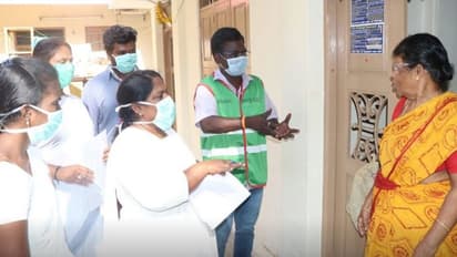 "வீடு வீடா போயி பிரிச்சி மேயும் அரசு"..! கொரோனாவை "உண்டு இல்லைன்னு" ஆக்கிடுவோம் ..!