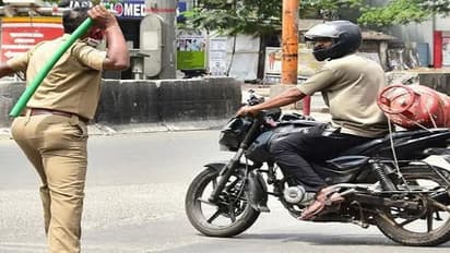 ಲಾಕ್‌ಡೌನ್: 50ಕ್ಕೂ ಹೆಚ್ಚು ವಾಹನ ಮುಟ್ಟುಗೋಲು