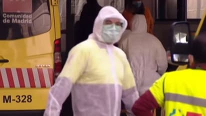 దక్షిణాఫ్రికా నుంచి వచ్చిన యువకుడి టోకరా: దాచేసిన బంధువులు