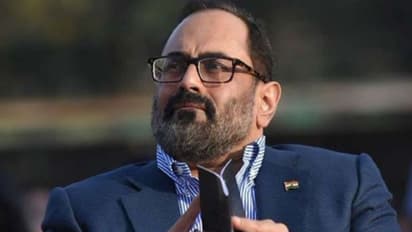 கொரோனாவை தடுக்க ஊரடங்கின் அவசியம்..! க்ராஃப் மூலம் தெளிவுபடுத்திய ராஜ்யசபா எம்பி ராஜீவ் சந்திரசேகர்