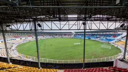 కరోనా దెబ్బ: క్రికెటర్లకు జీతాలు లేవు, అయోమయంలో ఆటగాళ్లు!