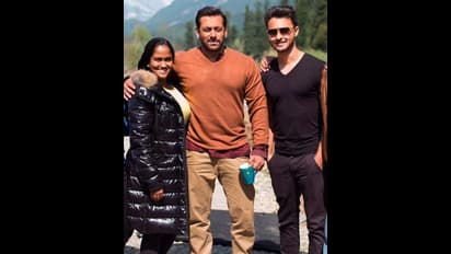 বলিউডে ব্রেক পেতেই সলমনের বোনকে বিয়ের প্রস্তাব, আয়ুষকে নিয়ে জল্পনা তুঙ্গে