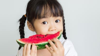 കുട്ടികളുടെ ബുദ്ധിവളർച്ചയ്ക്ക് ഏറ്റവും മികച്ച നാല് ഭക്ഷണങ്ങൾ