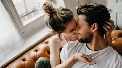 যৌন মিলনের চাহিদা দ্বিগুণ বেড়ে যায় গরমকালে, জেনে নিন এই বিশেষ কারণ