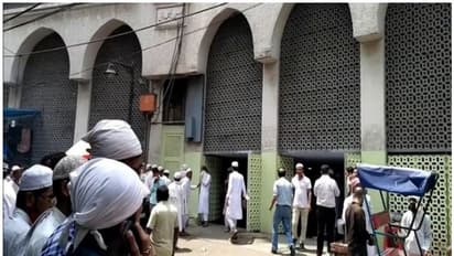 ദില്ലി മർക്കസിൽ 216 വിദേശികളും; മർക്കസിലെ 441 പേർക്ക് കൊവിഡ് ലക്ഷണങ്ങൾ