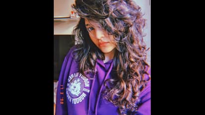 பார்வையிலே இளைஞர்கள் மனதில் பல்லாங்குழி ஆடும் ரித்திகா சிங்....