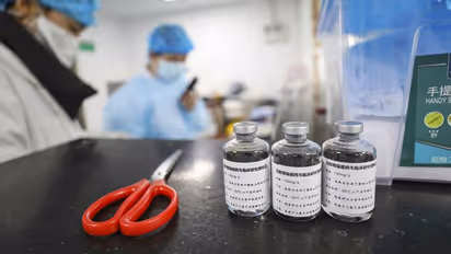 హైడ్రాక్సీ క్లోరోక్వీన్తో ఉపయోగం ఏంటి?! ట్రంప్కు దానిపై ఎందుకంత ఇంట్రెస్ట్?