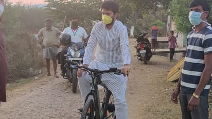 ಕೊರೋನಾ ಬಗ್ಗೆ ವಿನೂತನವಾಗಿ ಜಾಗೃತಿ ಮೂಡಿಸಿಲು ಫೀಲ್ಡಿಗಿಳಿದ ಸಿಟಿ ರವಿ