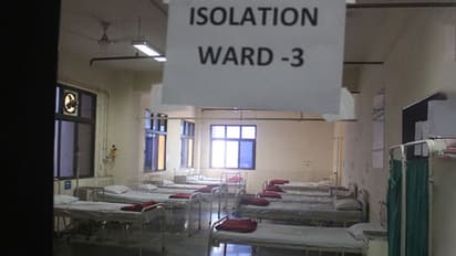 রাজ্য়ে একদিনে দেড় লক্ষ লোককে  আলাদা থাকার নির্দেশ স্বাস্থ্য় দফতরের