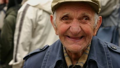 അന്ന് സ്പാനിഷ് ഫ്ലൂവിനെ അതിജീവിച്ചു, ലോകമഹായുദ്ധകാലത്ത് വളർന്നു, ഇന്ന് കൊവിഡ് 19 -നെയും തോൽപ്പിച്ച് 101 -കാരൻ