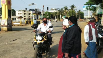 Coronavirus lockdown: Pregnant sub-inspector takes lockdown violators to task in Karnataka