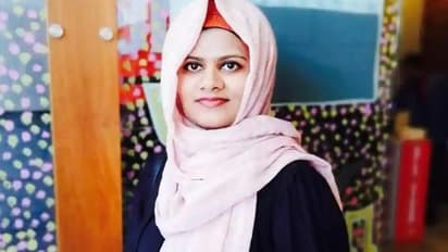 বিয়ে পরে, আগে কর্তব্য, বিয়ের দিন আইসোলেশন ওয়ার্ডে ডিউটি দিয়ে বললেন কেরলের চিকিৎসক