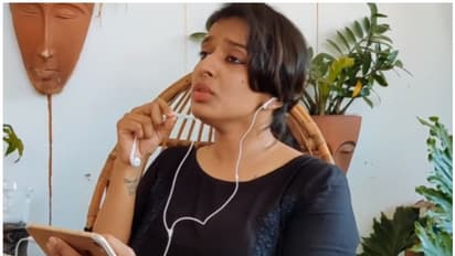 കരങ്ങള് ചേര്ത്തിടാതെ, കരളു നമ്മള് കോര്ത്തിടും; ഗാനവുമായി സിത്താര കൃഷ്ണകുമാര്