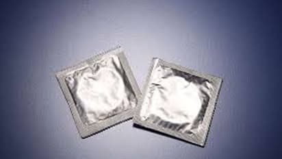 ലോക്ഡൗൺ പുരോഗമിക്കെ 'കോണ്ടം' വില്പനയിൽ വൻ ഇടിവ്, ആശങ്കയിൽ കമ്പനികൾ