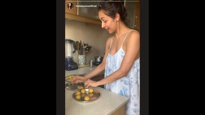 অন্তর্বাস ছাড়াই ফিনফিনে ম্যাক্সিতে মালাইকা, নায়িকাকে নিয়ে সোশ্যাল মিডিয়ায় শোরগোল