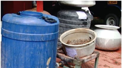 ഏലത്തോട്ടം കേന്ദ്രീകരിച്ച് വ്യാജവാറ്റ്; 330 ലിറ്റര് കോട പിടിച്ചെടുത്തു