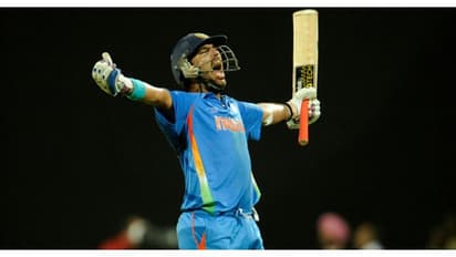 চোখ বোলানো যাক ভারতীয় ক্রিকেটের ইতিহাসের কিছু আইকনিক ছক্কার দিকে