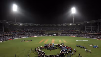 #IPL2021 கொரோனா 2ம் அலை: நிலைமை மோசமானால்.... பிசிசிஐயின் அதிரடியான மாற்று திட்டம்