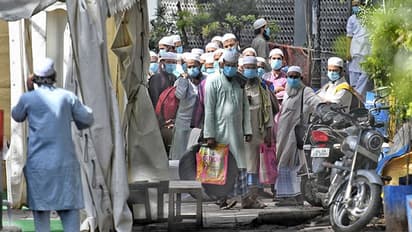 తబ్లీగీ జమాత్కు హాజరైన వారిపై కేంద్రం కొరడా: వీసాలు రద్దు