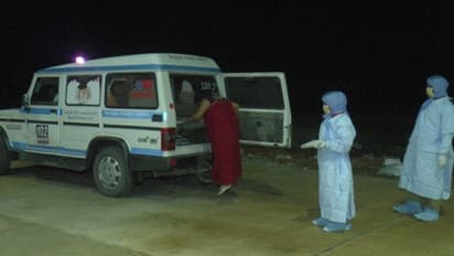 করোনা ছড়াচ্ছে আক্রান্তদের পরিবারেও, এবার সংক্রমিত মেদিনীপুরের যুবকের বাবা