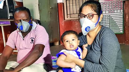 कोरोना के डर में भूले मानवता..आधी रात में महिला को घर से निकाला, बेटे को गोद में लेकर गिड़गिड़ती रही