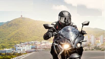 മോഡലുകളുടെ വില കൂട്ടി ബജാജ്