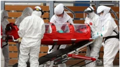 രാജ്യത്ത് വീണ്ടും കൊവിഡ് മരണം, കര്ണാടകത്തില് 75കാരന് മരിച്ചു