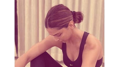 மேக்கப் இல்லாமல் ஒர்க் அவுட் செய்யும் தீபிகா படுகோன் ஊரடங்கில் வெளியிட்ட காமெடி புகைப்படங்கள்....