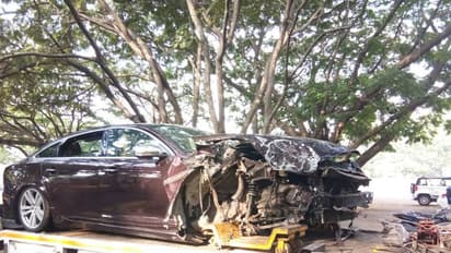 ಮನೆಯಲ್ಲಿರೋದ ಬಿಟ್ಟು, ಜಾಲಿ ರೈಡ್ ಹೋಗಿದ್ದಕ್ಕೆ ನಟಿಯ ಕಾರು ಅವಸ್ಥೆ ನೋಡಿ...!