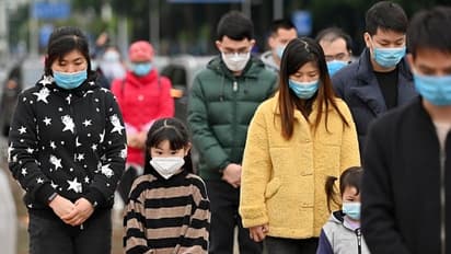 ফের অবনতি  চিনের করোনা পরিস্থিতির, এবার রাজধানী বেজিংয়ে বন্ধ হল স্কুল, বাতিল বিমান চলাচল