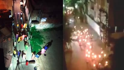 বাড়িতে আলো জ্বালাতে বলেছেন প্রধানমন্ত্রী, মোমবাতি হাতে রাস্তায় অতি উৎসাহীরা